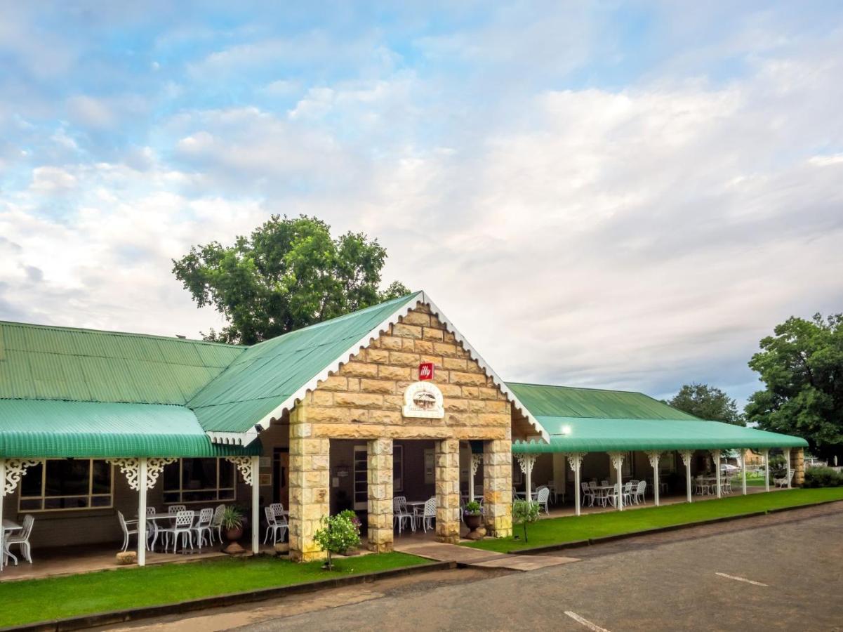 Fouriesburg Country Inn Екстер'єр фото