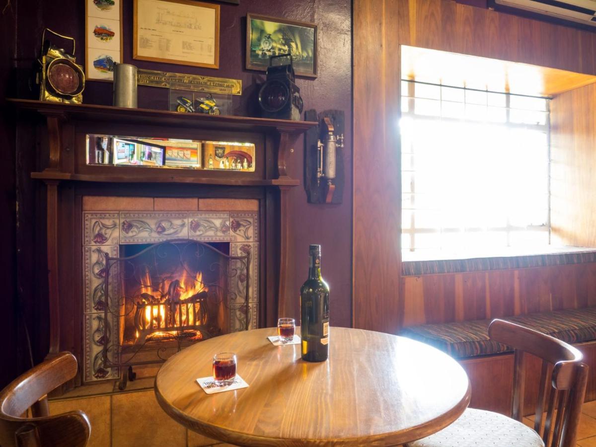Fouriesburg Country Inn Екстер'єр фото